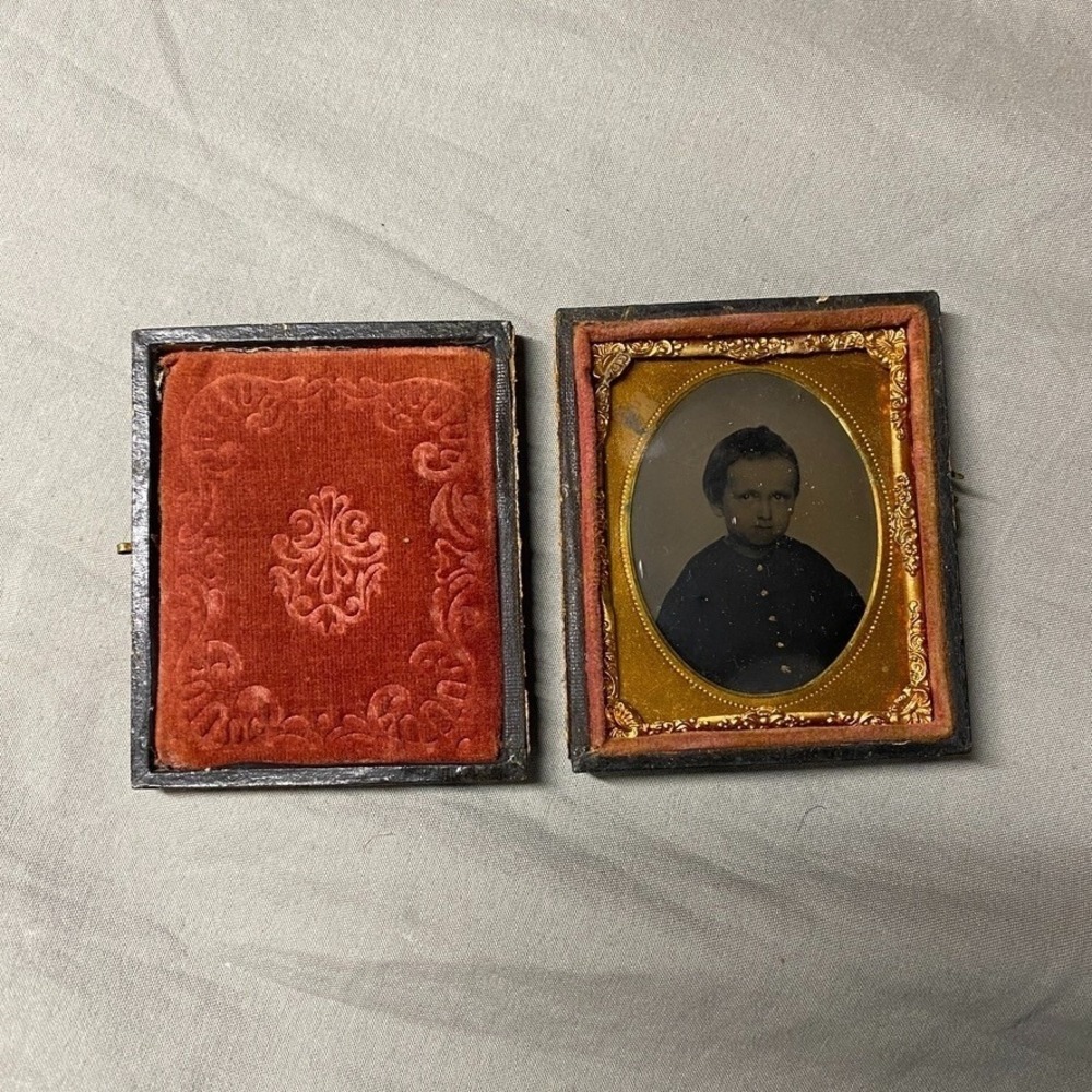 Antique 1/9 Plate Tintype‎ Portrait Young Boy Embossed Case 1850s 1860s